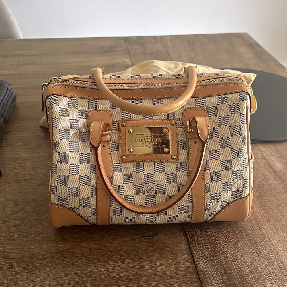 Louis vuitton berkeley bag